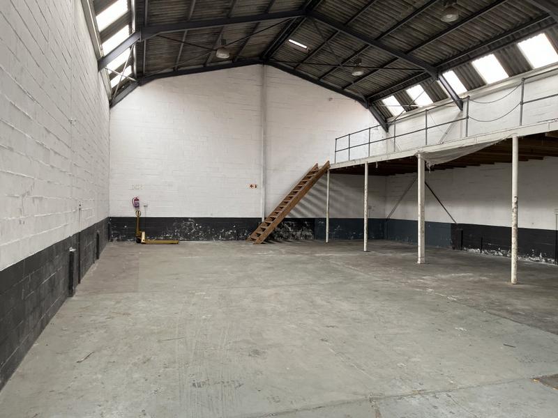 To Let commercial Property for Rent in Killarney Gardens Western Cape